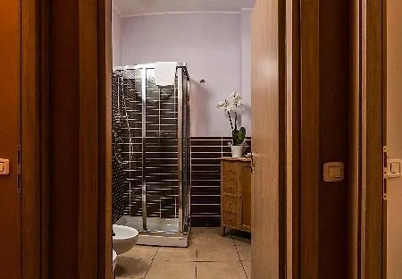 Santa Giulia E 4* Turín