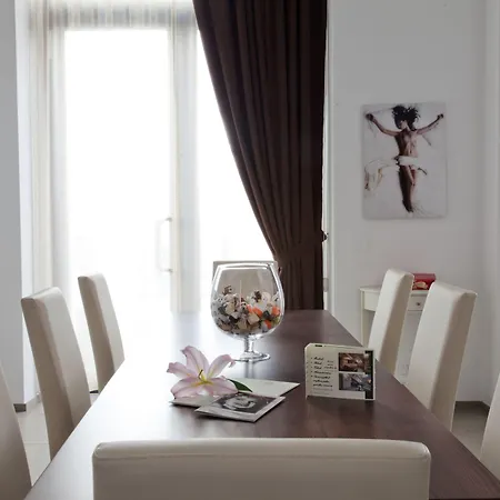 Santa Giulia E 4* Turín