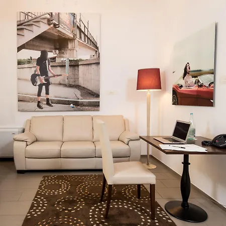 Santa Giulia E Apartahotel