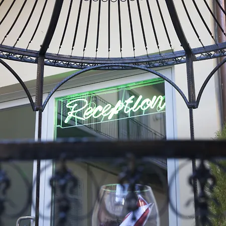 Santa Giulia E Turín