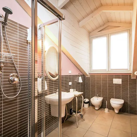 Santa Giulia E 4* تورينو