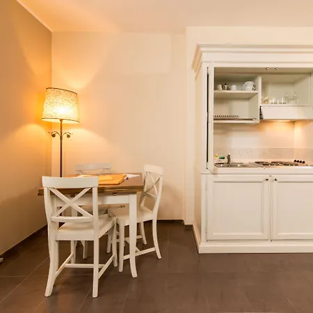 Santa Giulia E Apartahotel