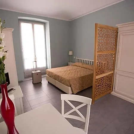 Santa Giulia E Ξενοδοχείο με διαμερίσματα 4*