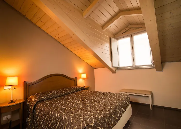 Santa Giulia E Turín