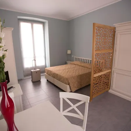 Santa Giulia E Ξενοδοχείο με διαμερίσματα 4*